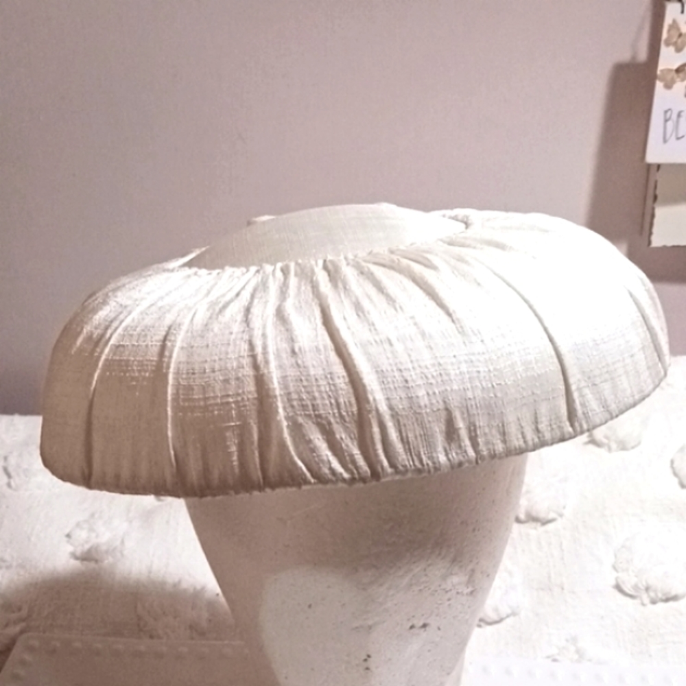 Gorgeous Authentic Vintage "Cassablanca" Inspired 1950s-60s Hat